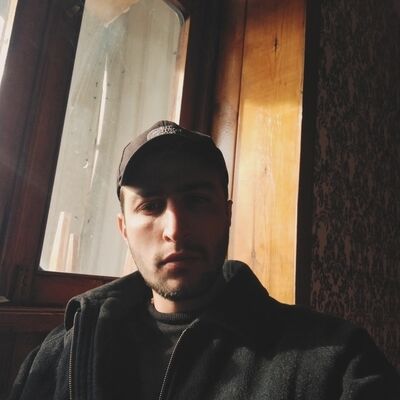  ,   Luca, 26 ,   ,   