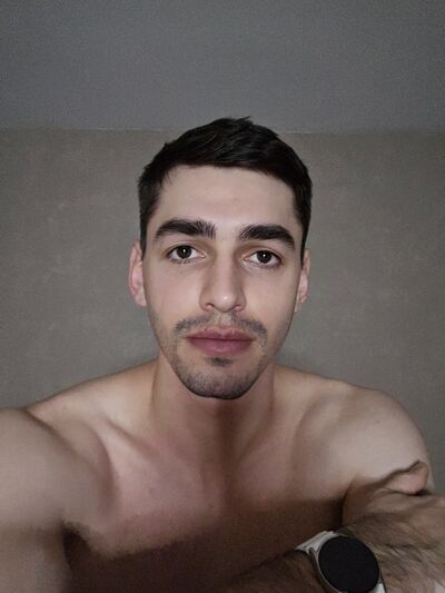  ,   NIKOLAI, 28 ,     