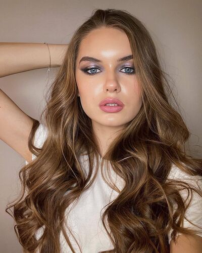  ,   Sara, 23 ,   ,   