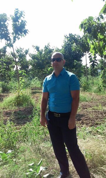  ,   Daik, 41 ,  