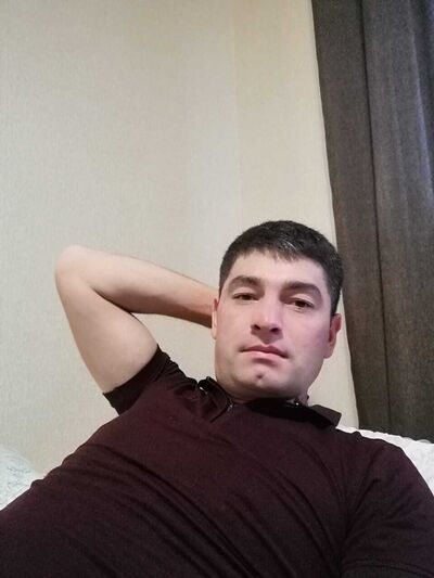  ,   Abdullo, 32 ,   ,   