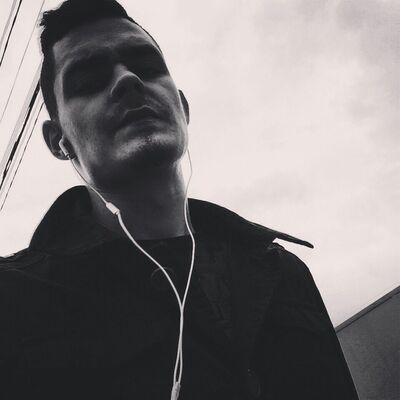  ,   Roman, 28 ,   