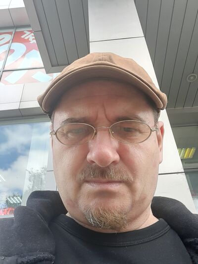  ,   Eduardo, 45 ,   ,   