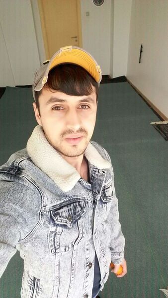  ,   Rustam, 32 ,  