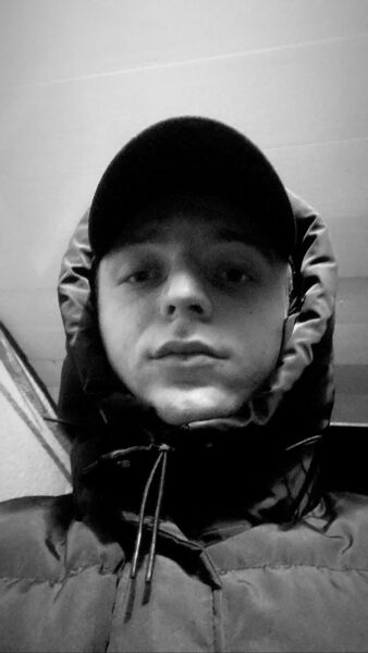  Bielany Wroclawskie,   Vlad, 23 ,   ,   