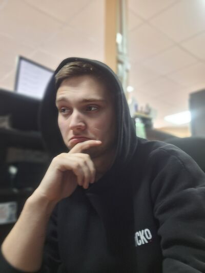  ,   Vladislav, 21 ,   