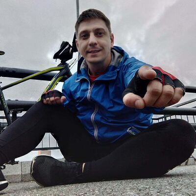 ,   Artyom, 38 ,  