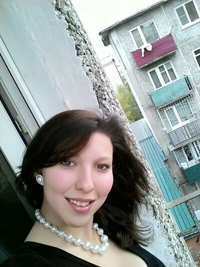  ,   Sandra, 33 ,   