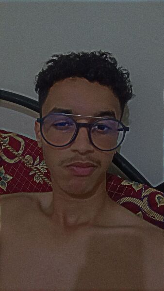  ,   Ali, 21 ,   ,   