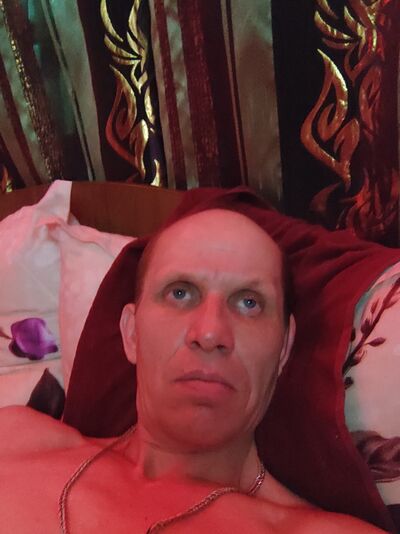 ,   Aleks, 42 ,   ,   