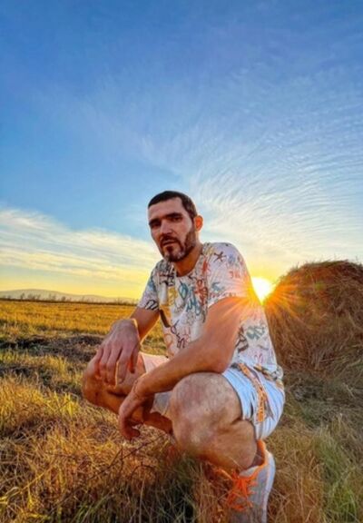  ,   Victor, 43 ,     