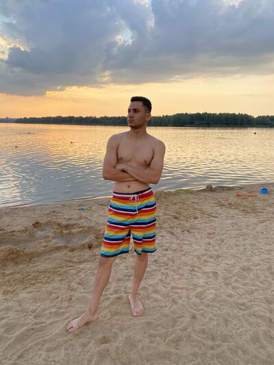  ,   Mahyar, 24 ,   ,   