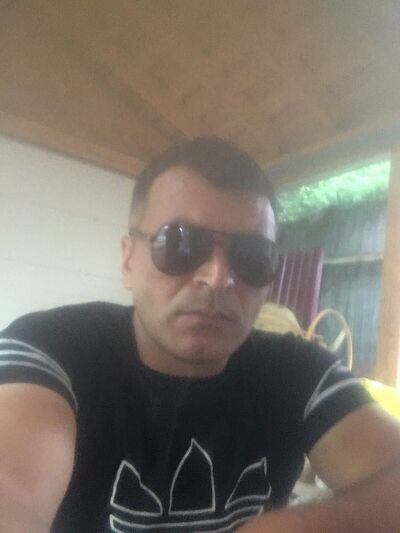  ,   Mamrik, 28 ,   ,   