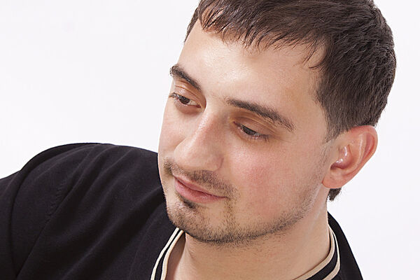  ,   Artem, 42 ,   ,   , c 