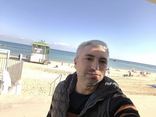  Holon,   , 39 ,   ,   