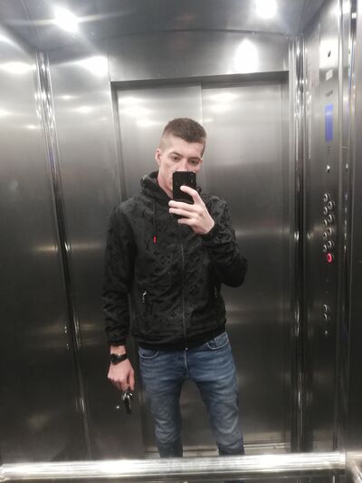  ,   Valik, 27 ,   ,   