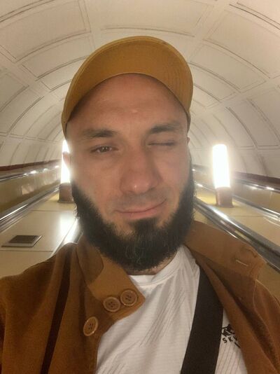  ,   Umar, 29 ,   ,   