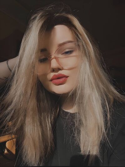  ,   Valeriya, 25 ,  
