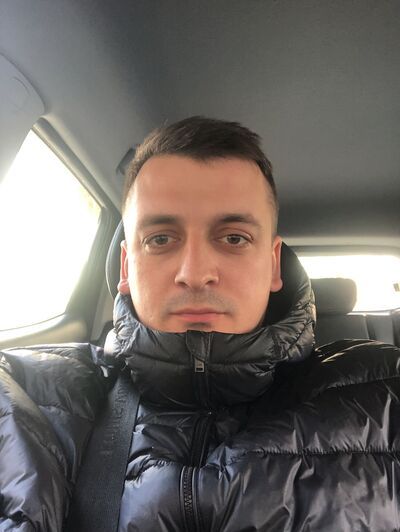  ,   Sergei, 33 ,   ,   