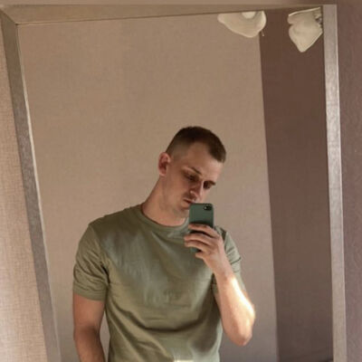  ,   Anton, 32 ,   ,   