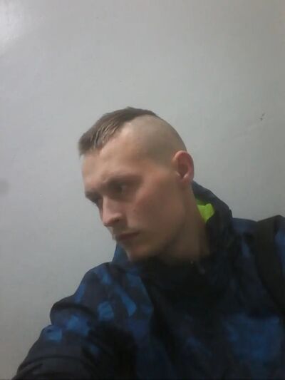  ,   Tomas, 28 ,   ,   