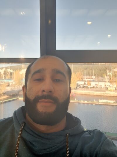  ,   Hugo, 37 ,   ,   