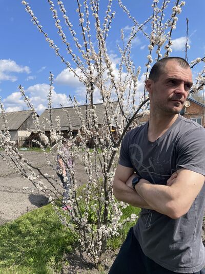  ,   Slava, 46 ,   ,   