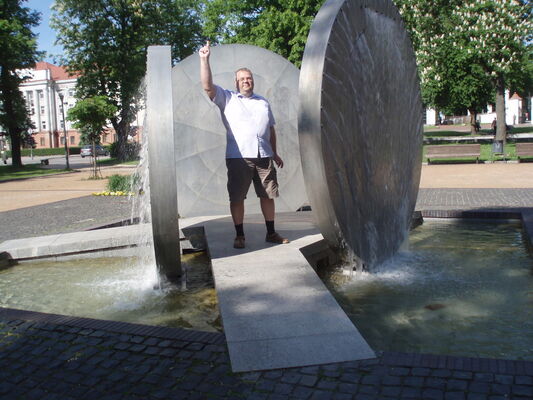  ,   Ilvars, 53 ,   ,   , c 