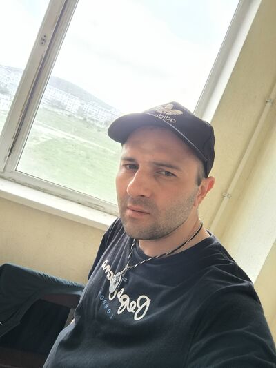  ,   Edvard, 37 ,   ,   , c 