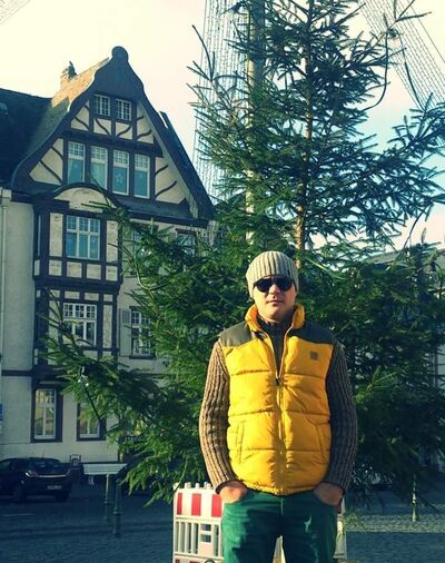  Frankfurt am Main,   Aleks, 40 ,   ,   , c 