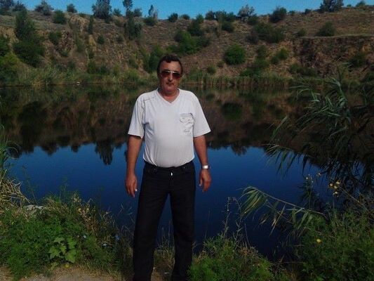  ,   Vadim, 62 ,   