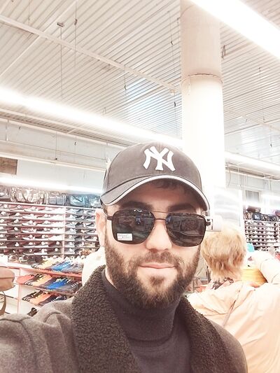  ,   Ali, 26 ,   ,   