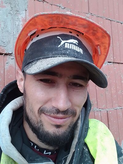  ,   Ali, 28 ,   ,   