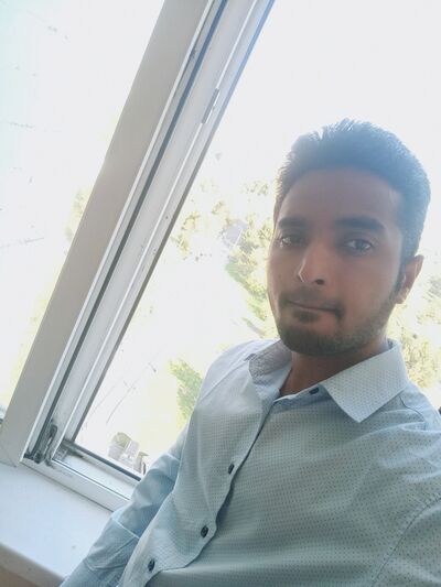  ,   Vivek, 26 ,   ,   