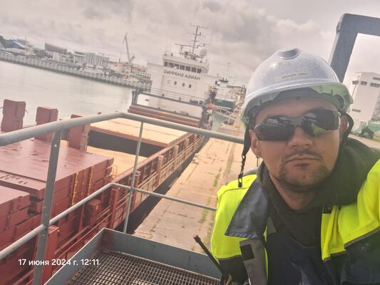  ,   Leonid, 33 ,   c 