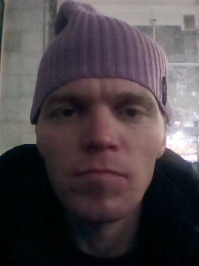  ,   Anton, 43 ,   