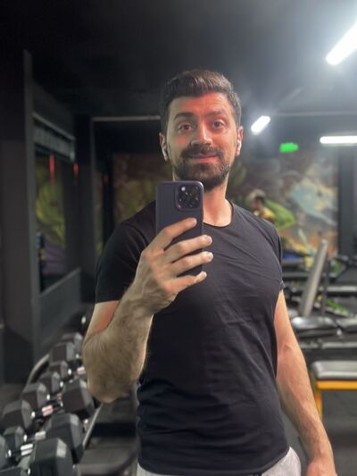  ,   Abo azzmi, 32 ,   ,   