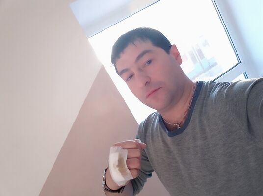  ,   Romeo, 37 ,   