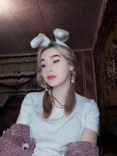  ,   Nadezhda, 18 ,   ,   