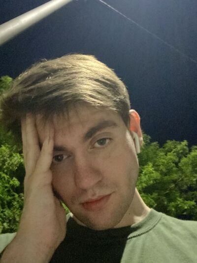  ,   Albert, 24 ,   ,   