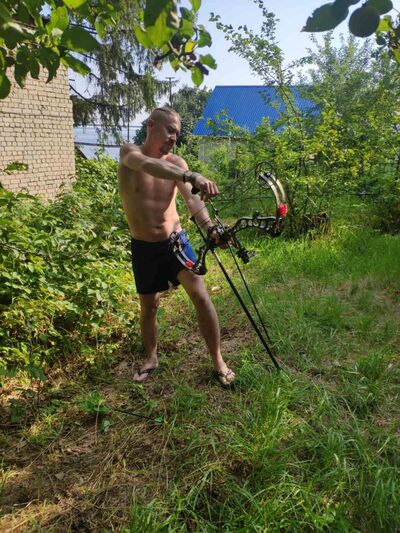  ,   Alex, 38 ,   ,   , c , 