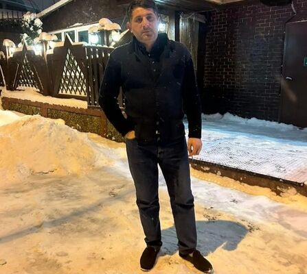  ,   Anar, 42 ,   ,   