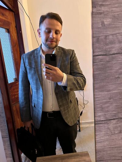  ,   Aleksandre, 27 ,   ,   