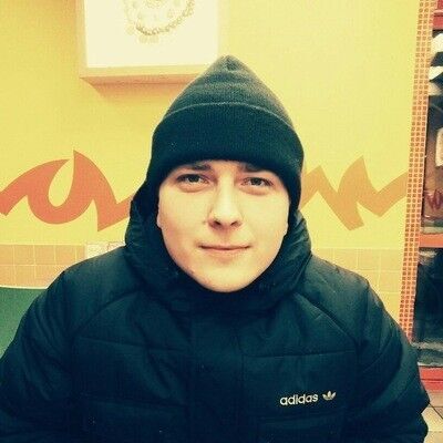  ,   Vitaly, 32 ,  
