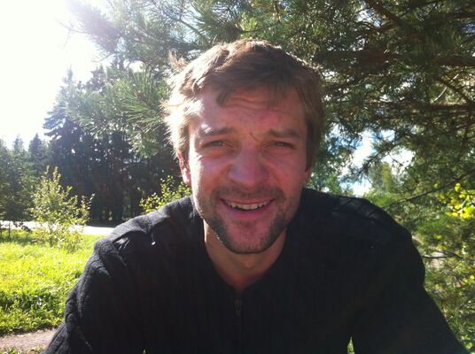  -,   Maikl, 41 ,   