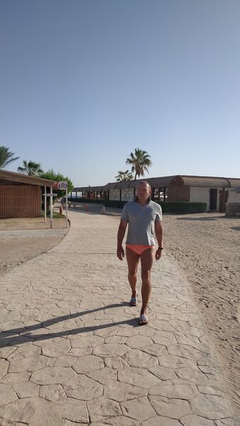  ,   Artist, 46 ,   ,   , c 