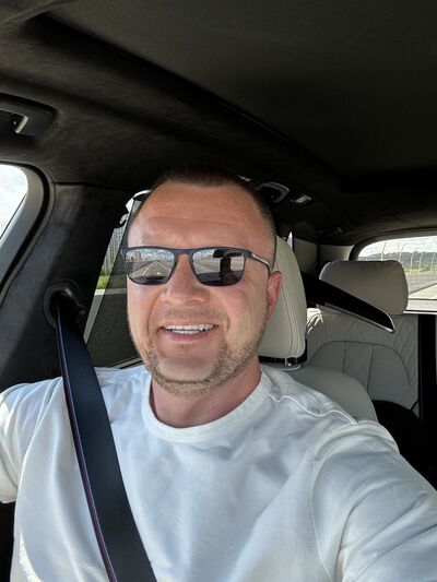  ,   Vlad, 44 ,   , 