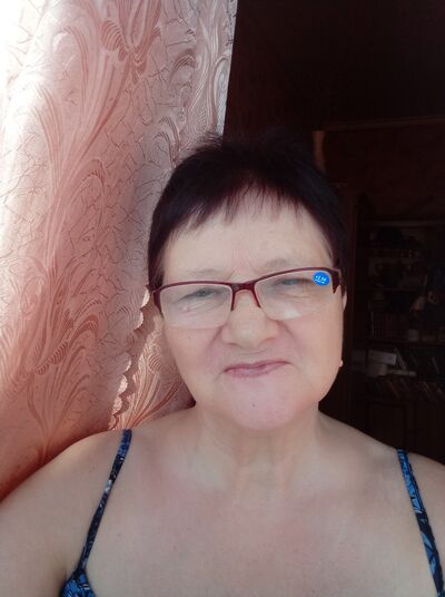  ,   Alexandra, 69 ,   , c , 