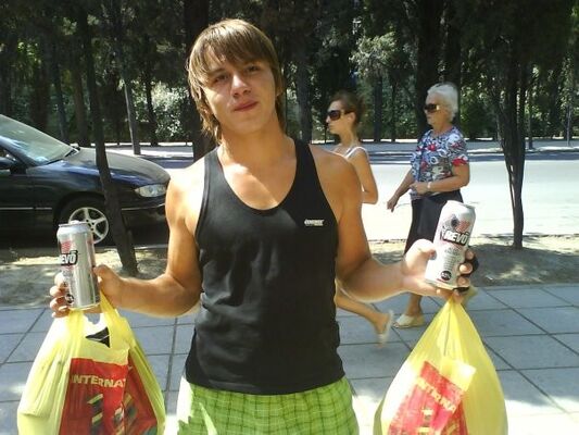  ,   Dima, 36 ,   
