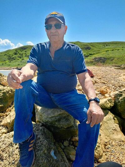  ,   Leonid, 71 ,   ,   